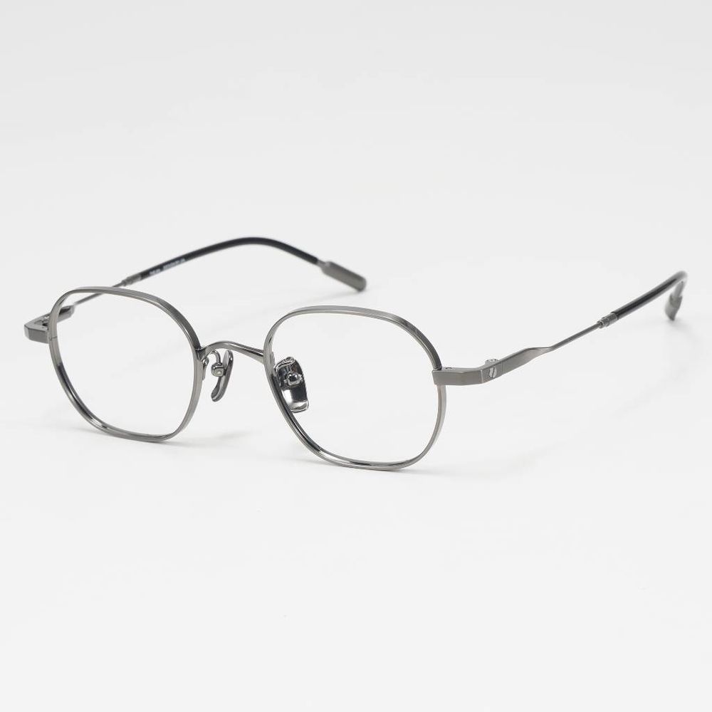 theJIIA 8033, C 1, frame view
