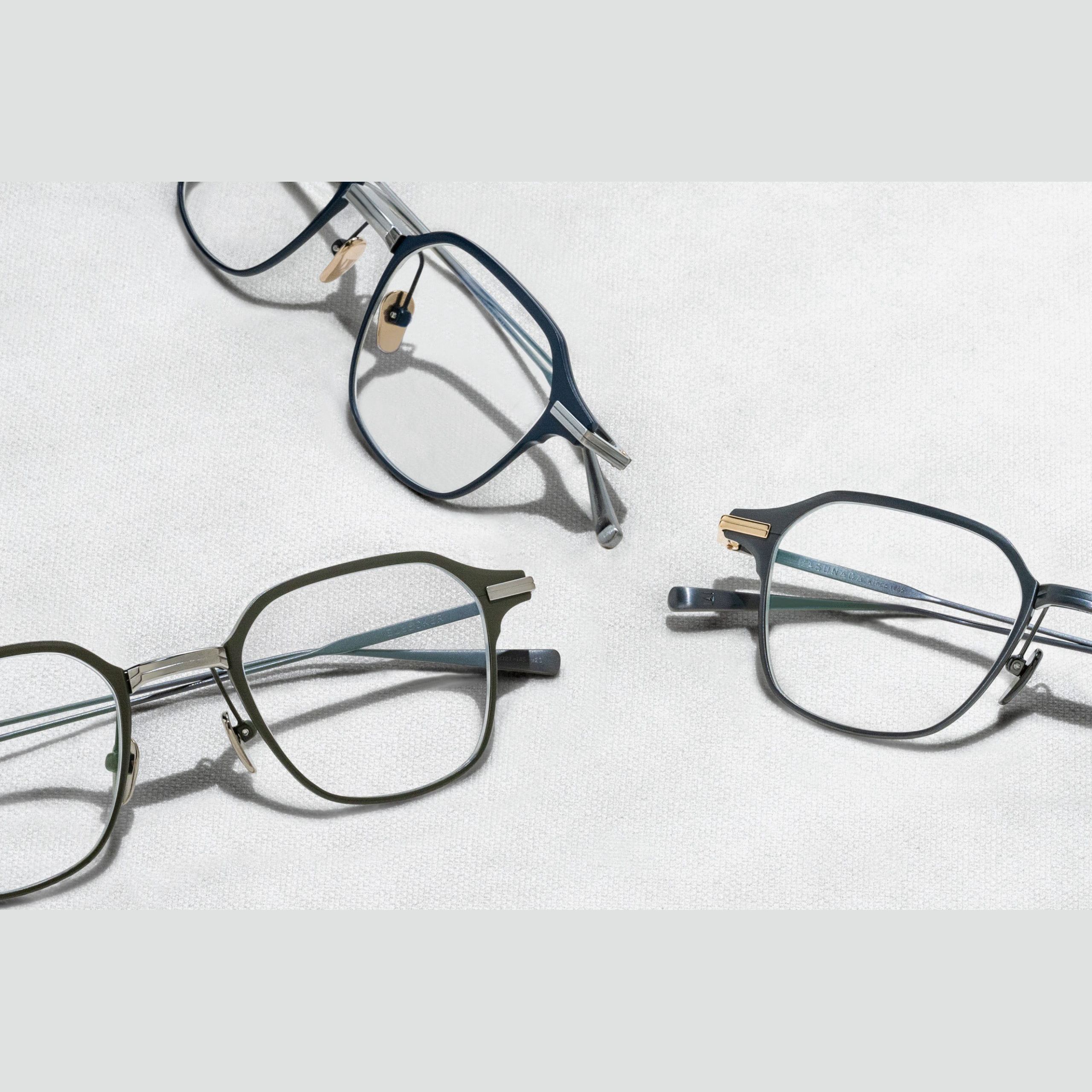 MASUNAGA 1905 BLEECKER, DETAIL, frame view